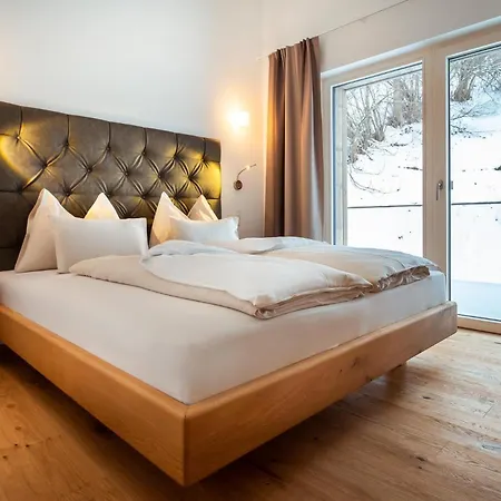 Boutique Coburg Aparthotel 2*